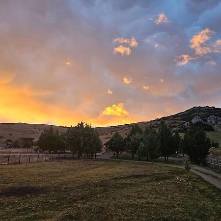 אראחובה Orino Livadi Mount Villa IV מראה חיצוני תמונה