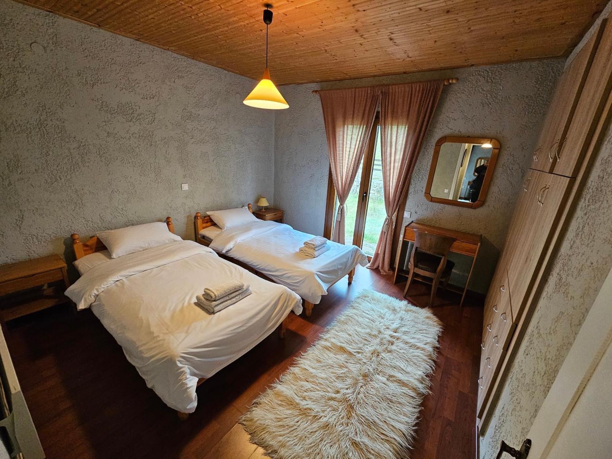 אראחובה Orino Livadi Mount Villa IV מראה חיצוני תמונה